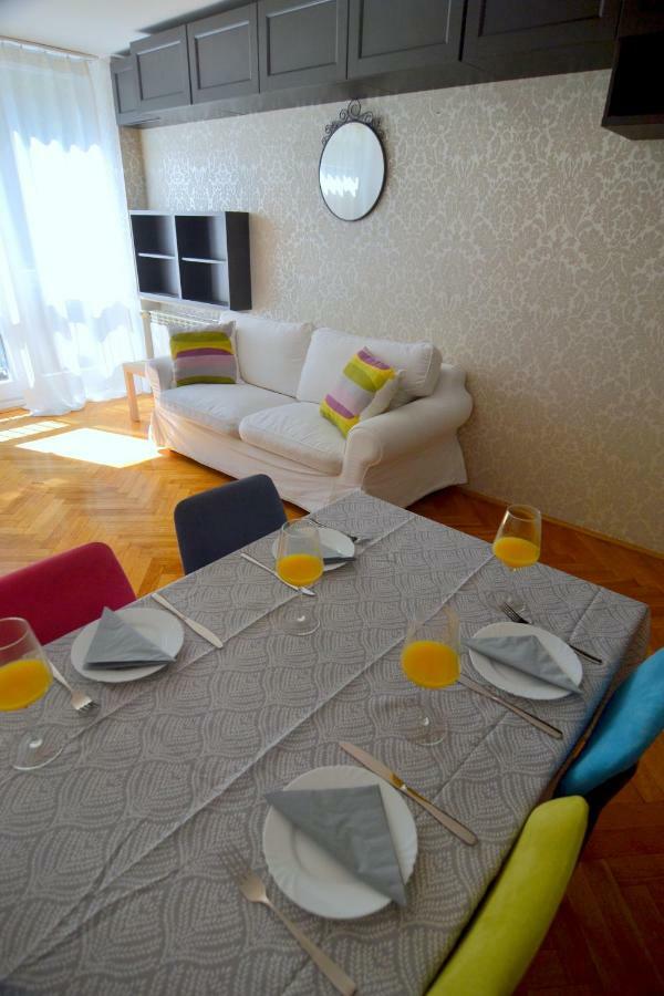 Sloneczny Apartament Grzybowska Varşovia Exterior foto